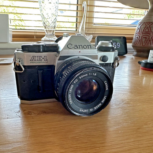 Canon program 35mm slr - ae-1,